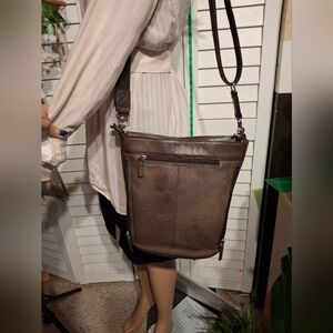 Gun Tote'n Mama  Brown Carry Conceal Crossbody Bag Like New